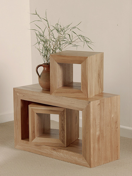 Nero Solid Oak Set of 3 Cube Tables