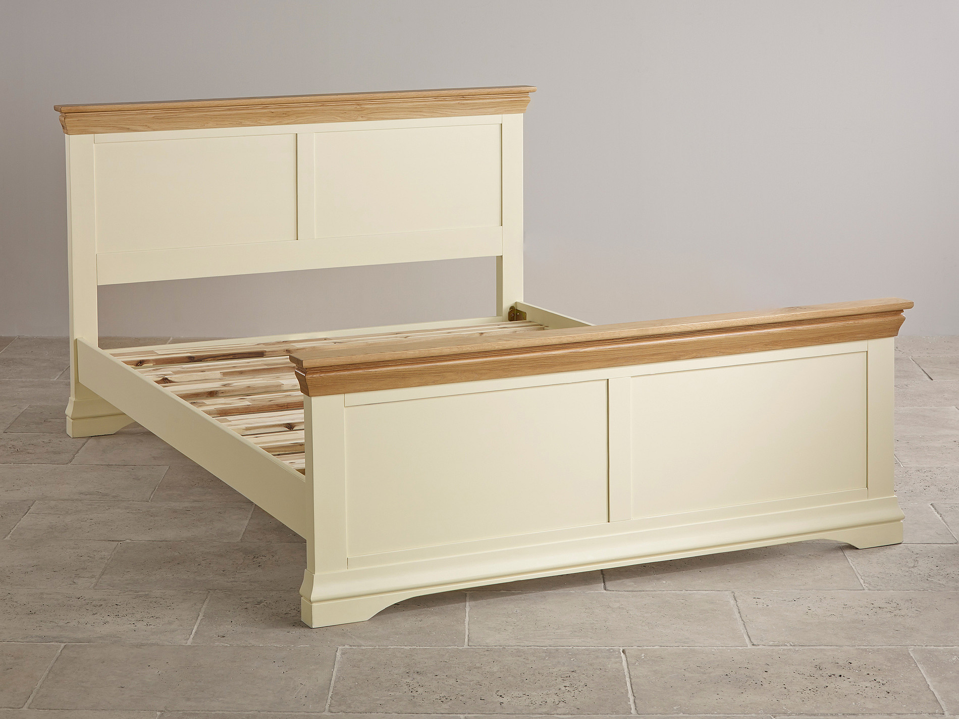 Country Cottage Natural Oak and Painted 5ft KingSize Bed