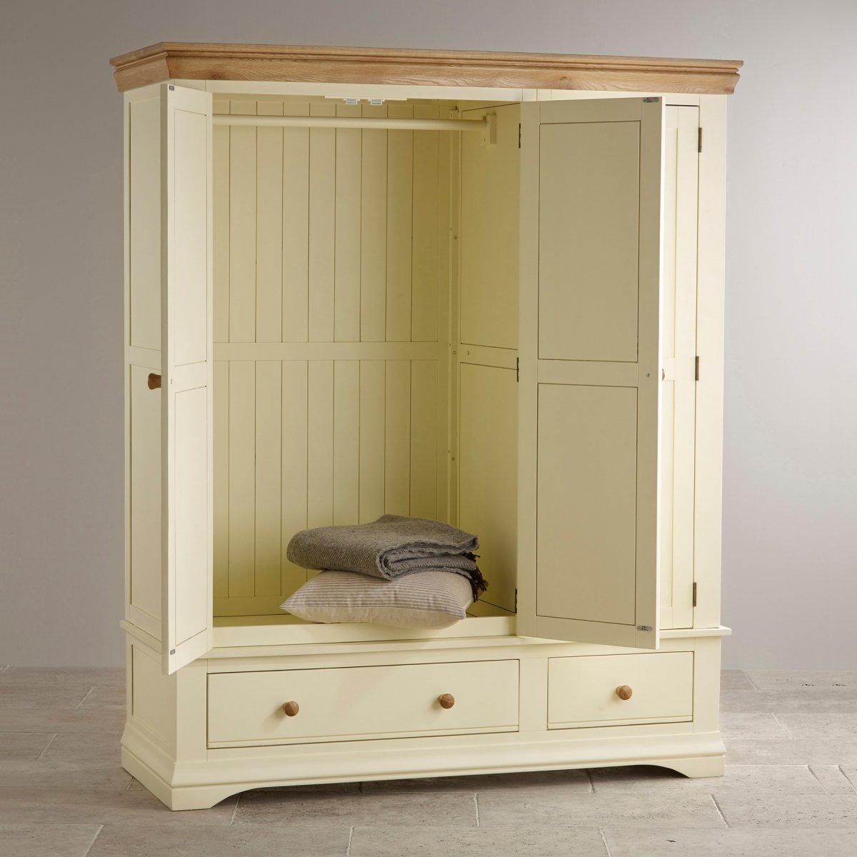 Country Cottage Natural Oak Triple Wardrobe Cream Painted