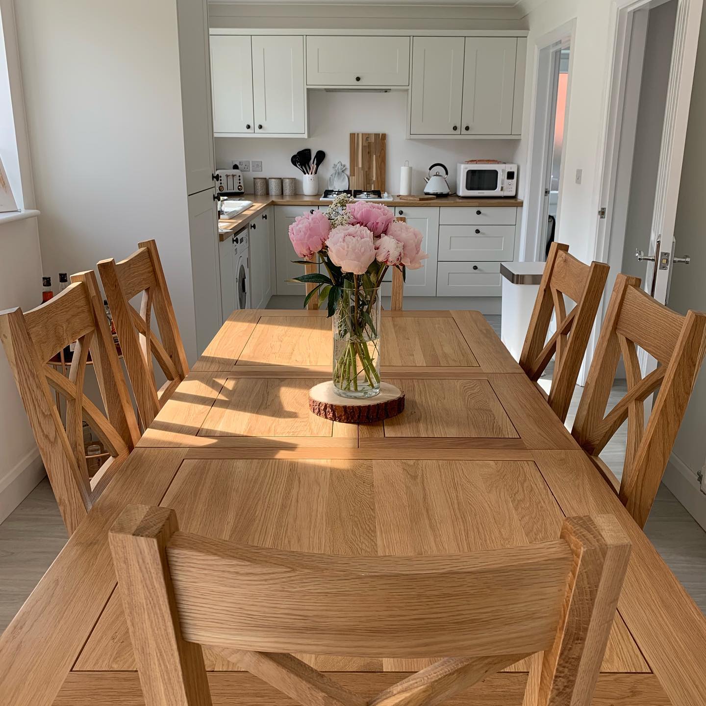 Choosing your dining table The Oak Furnitureland Blog