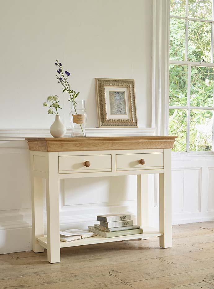 How To Style Your Console Table by Kimberly Duran The Oak