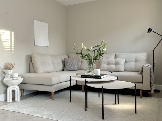 Brighton corner sofa in a neutral living room.