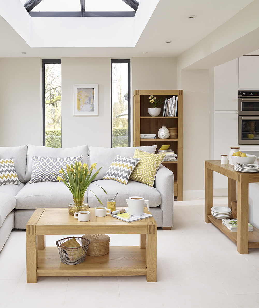 How to Decorate and Match Colours to Your Oak Furniture