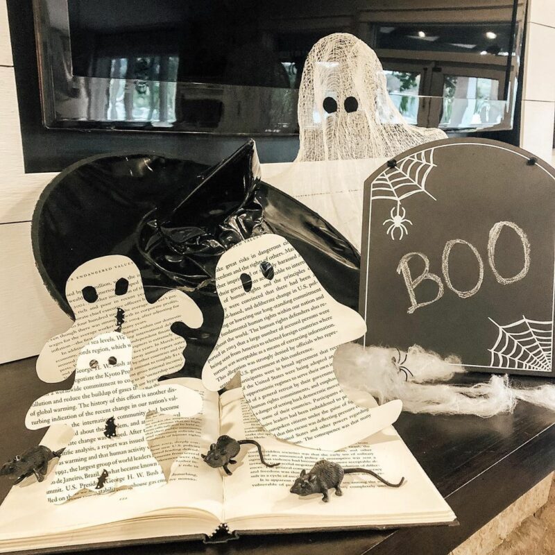 Halloween ghost decor