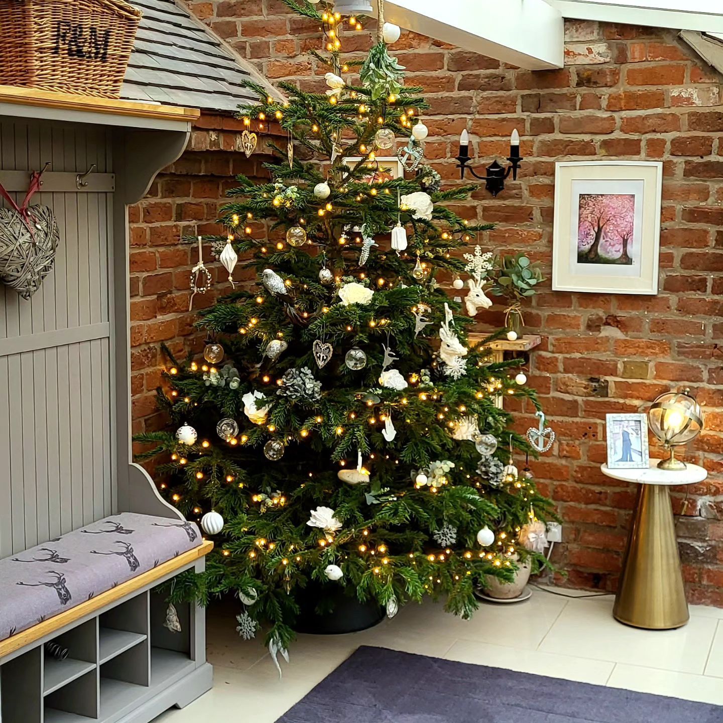Christmas hallway decoration ideas | The Oak Furnitureland Blog