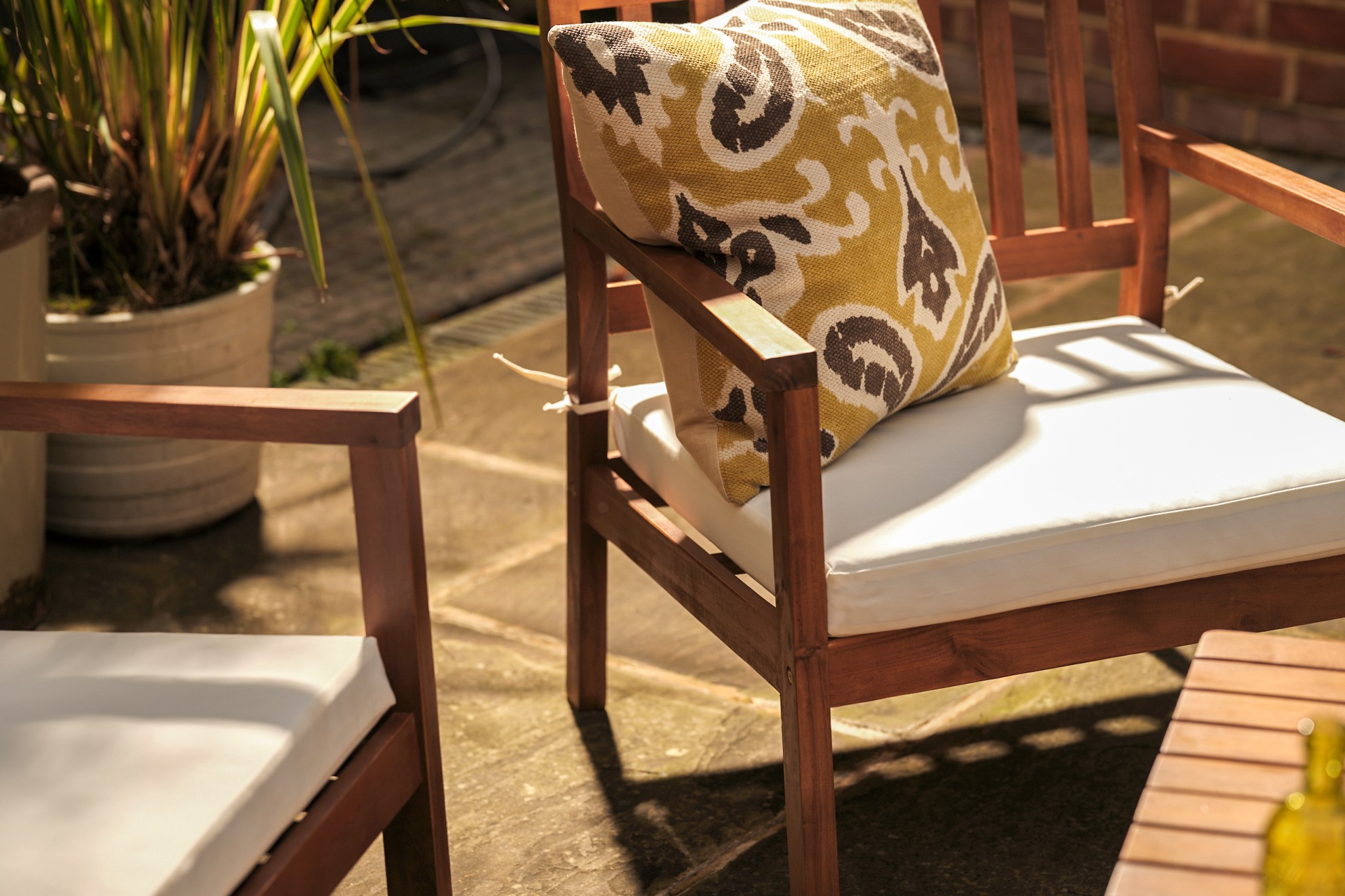 Choosing garden furniture The Oak Furnitureland Blog
