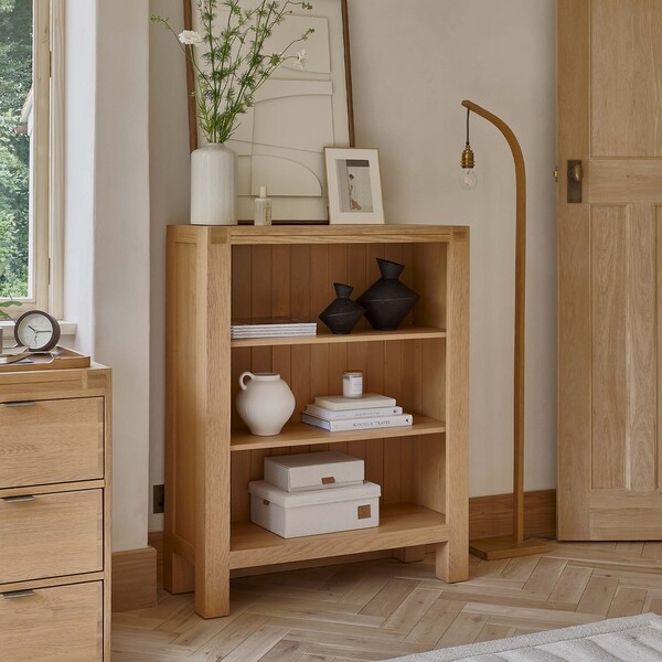 Natural Solid Oak Bookcases - Small Bookcase - Highworth Range - Oak Furnitureland