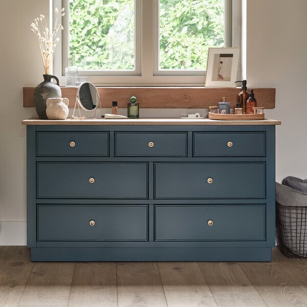 Solid Oak & Painted Chest of Drawers - 7 Drawer Chest - Richmond Range - Oak Furnitureland