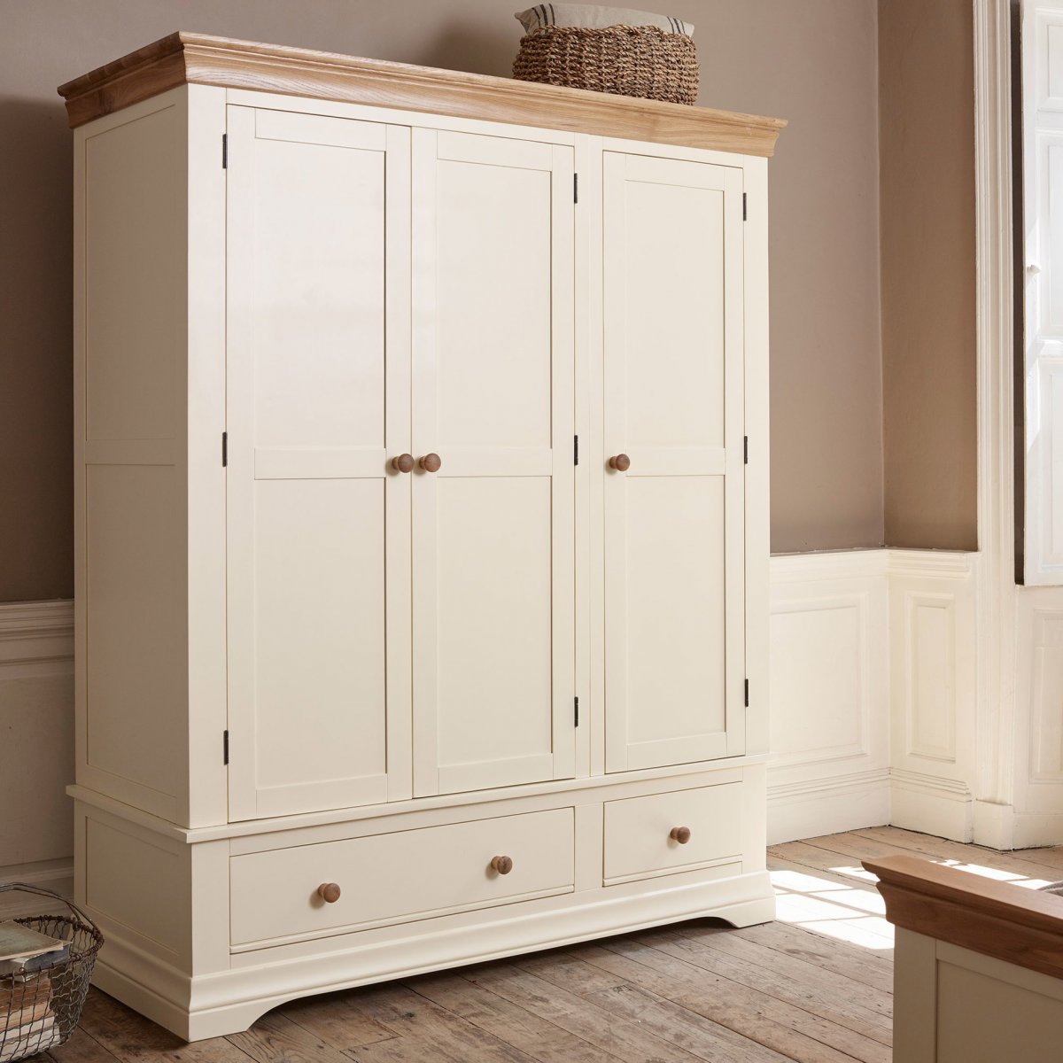 Country Cottage Natural Oak Triple Wardrobe Cream Painted