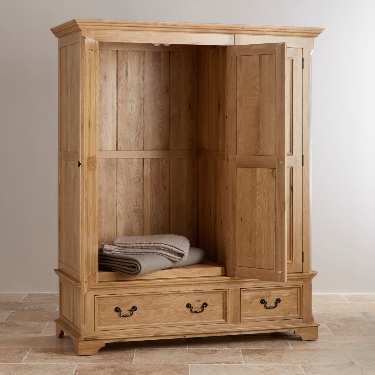 Edinburgh Triple Wardrobe in Solid Oak Oak Furniture Land